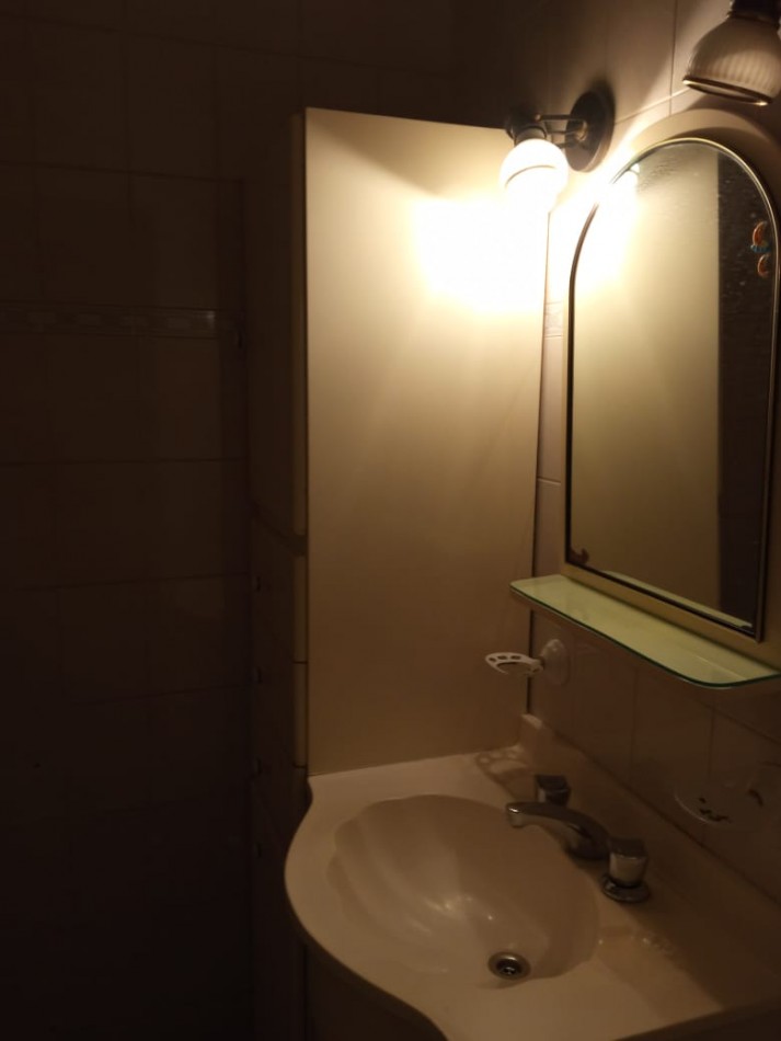 ADMINISTRACIONES Y MANDATOS - ALQUILA - CASA 2 DORMIT