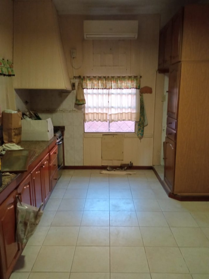 ADMINISTRACIONES Y MANDATOS - ALQUILA - CASA 2 DORMIT