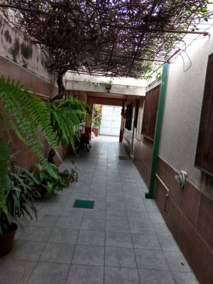 ADMINISTRACIONES Y MANDATOS - ALQUILA - CASA 2 DORMIT