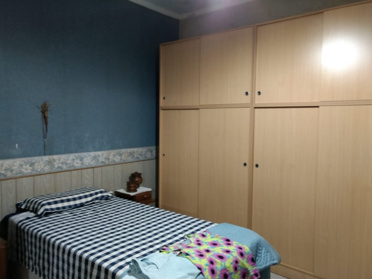 ADMINISTRACIONES Y MANDATOS - ALQUILA - CASA 2 DORMIT