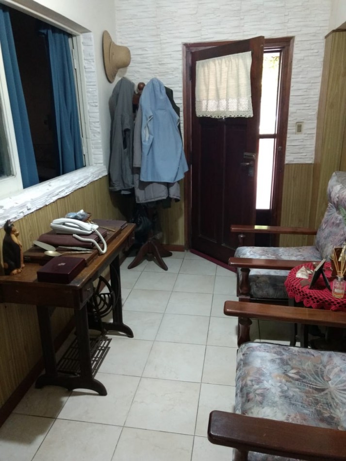 ADMINISTRACIONES Y MANDATOS - ALQUILA - CASA 2 DORMIT