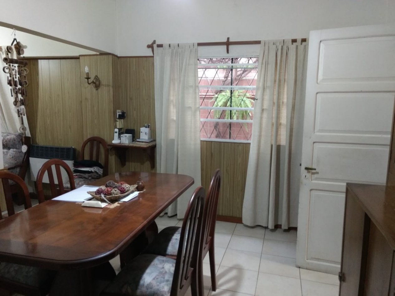 ADMINISTRACIONES Y MANDATOS - ALQUILA - CASA 2 DORMIT