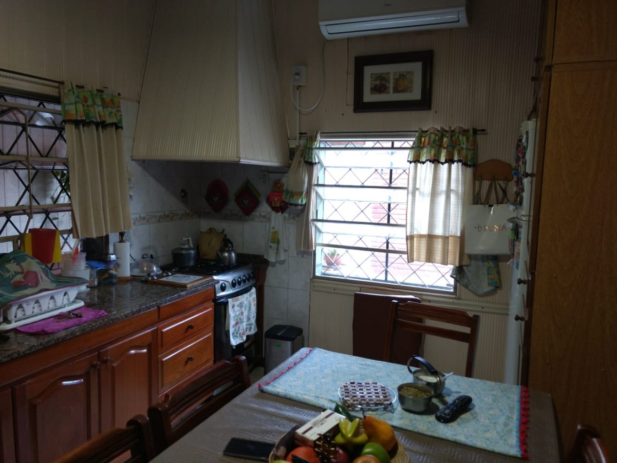 ADMINISTRACIONES Y MANDATOS - ALQUILA - CASA 2 DORMIT