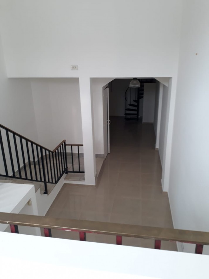 ADMINISTRACIONES Y MANDATOS - ALQUILA - LOCAL 