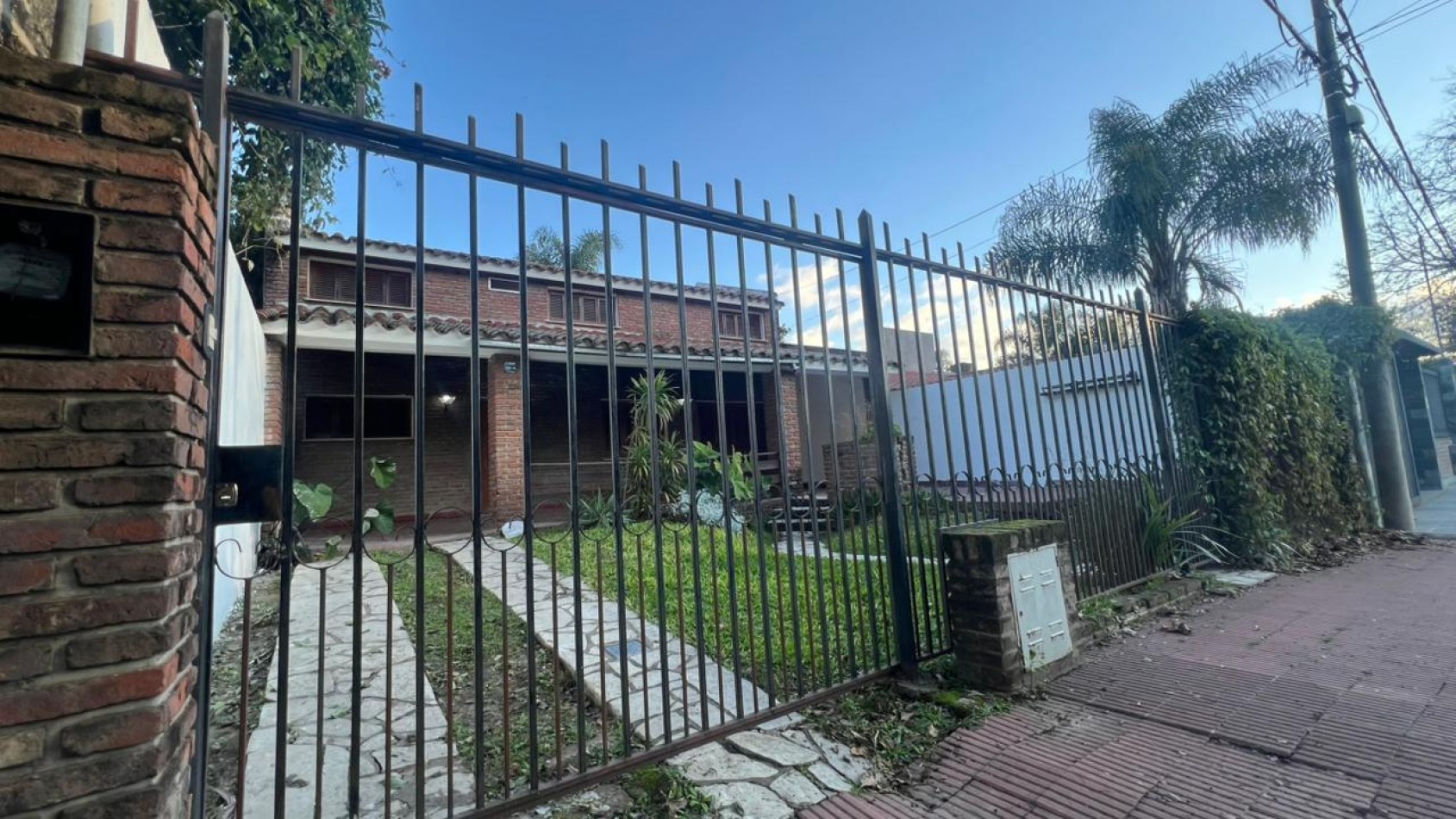 ADMINISTRACIONES Y MANDATOS - VENDE