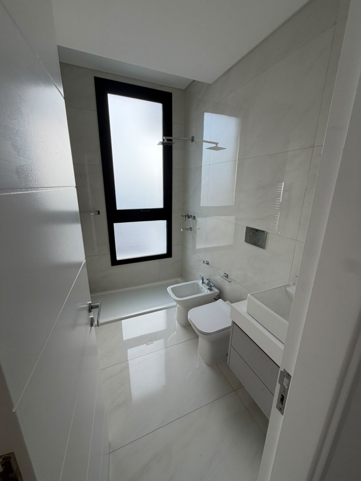 ADMINISTRACIONES Y MANDATOS - VENDE - PISO - 3 DORMITORIOS