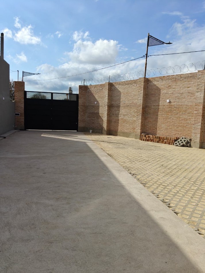 ADMINISTRACIONES Y MANDATOS - ALQUILA - GALPON A ESTRENAR