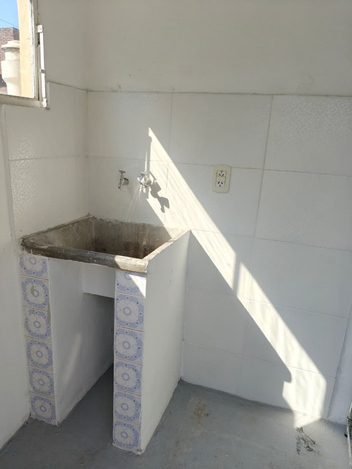 ADMINISTRACIONES Y MANDATOS - ALQUILA - INTERNO - 2 DORMIT